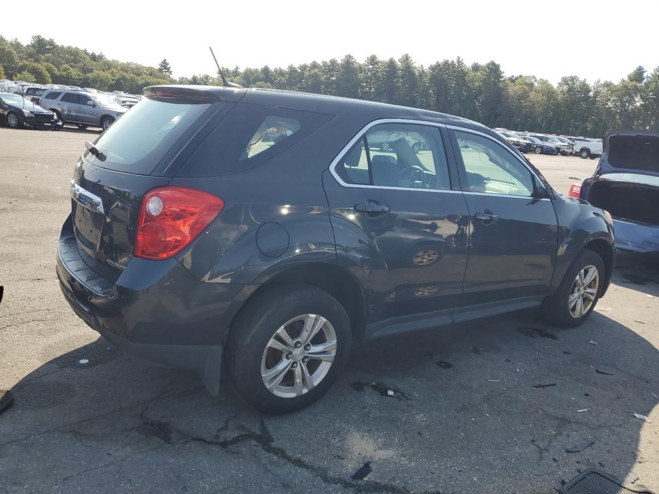 2014 Chevrolet Equinox Ls - Image 3