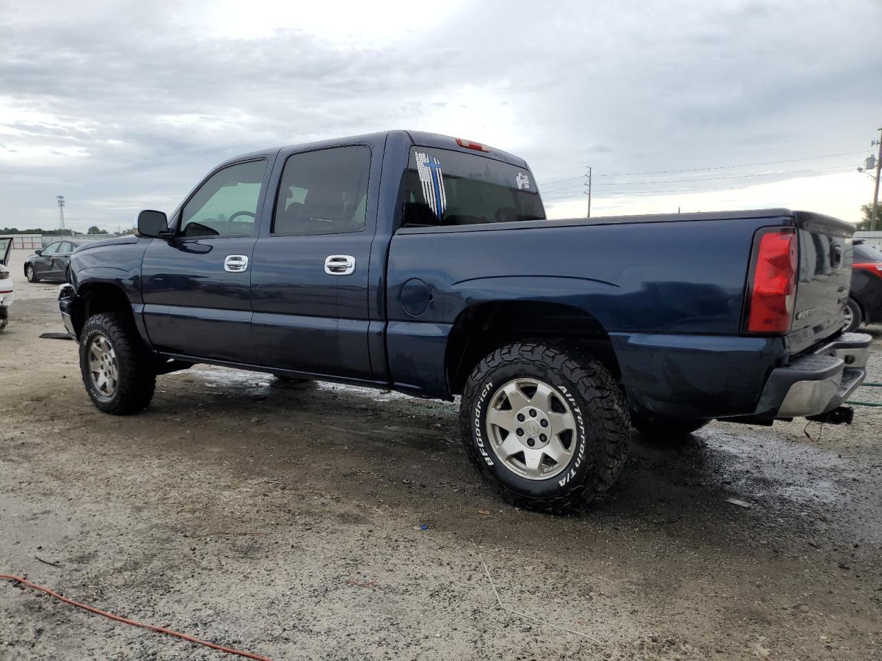 2006 Chevrolet Silverado C1500 - Фото 2