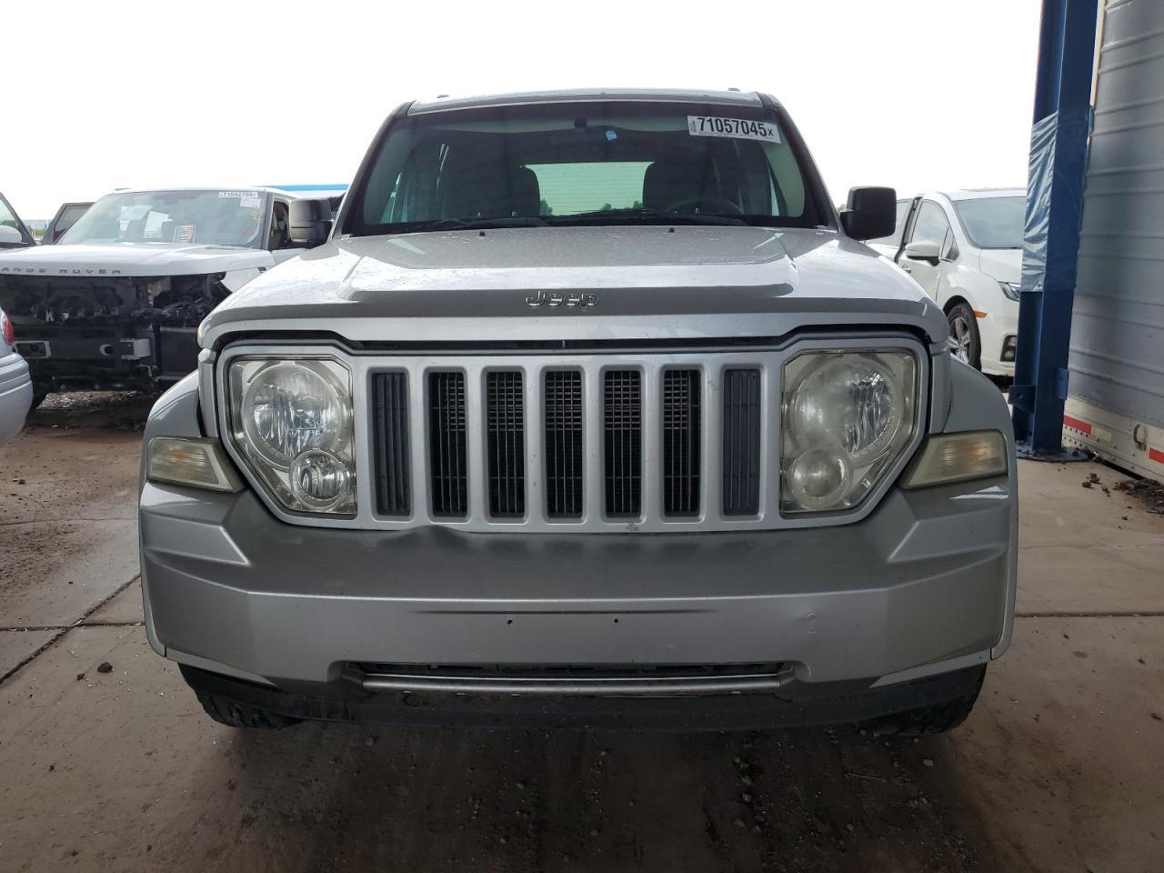 2011 Jeep Liberty Sport - Фото 5