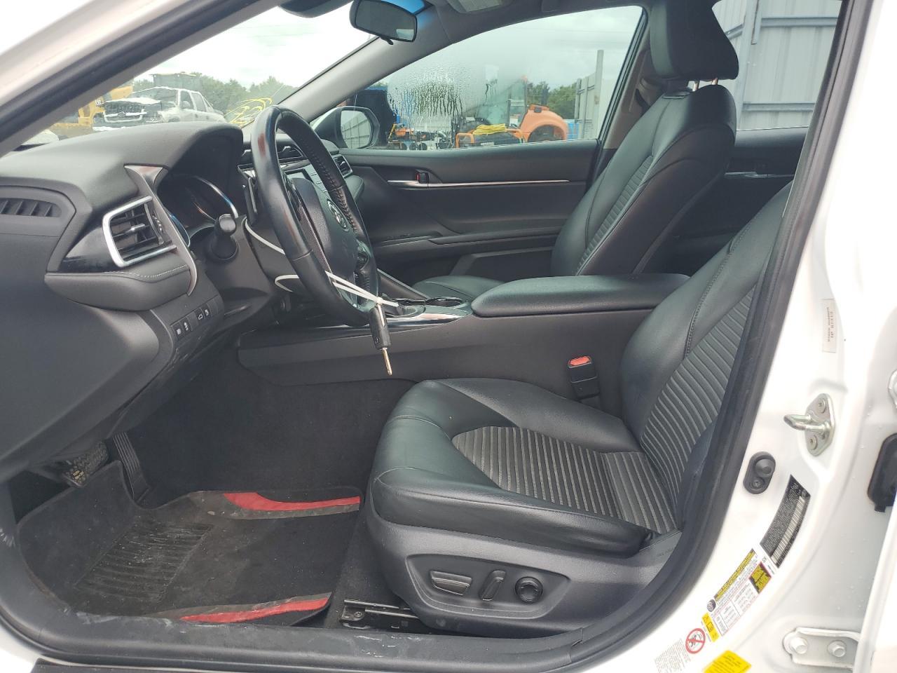2018 Toyota Camry Se - Image 7
