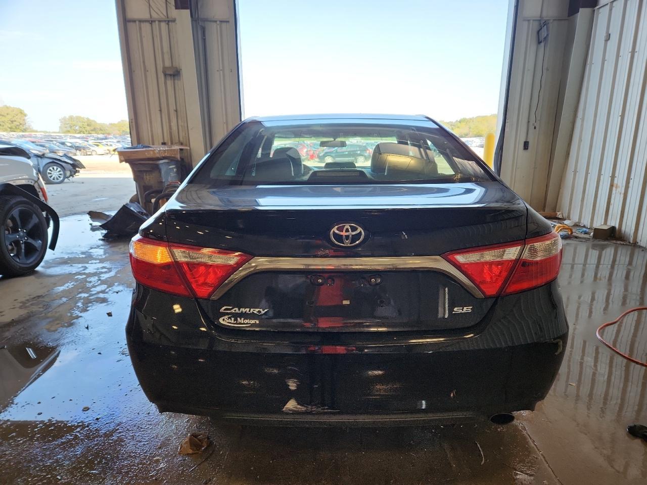 2016 Toyota Camry Le - Фото 6