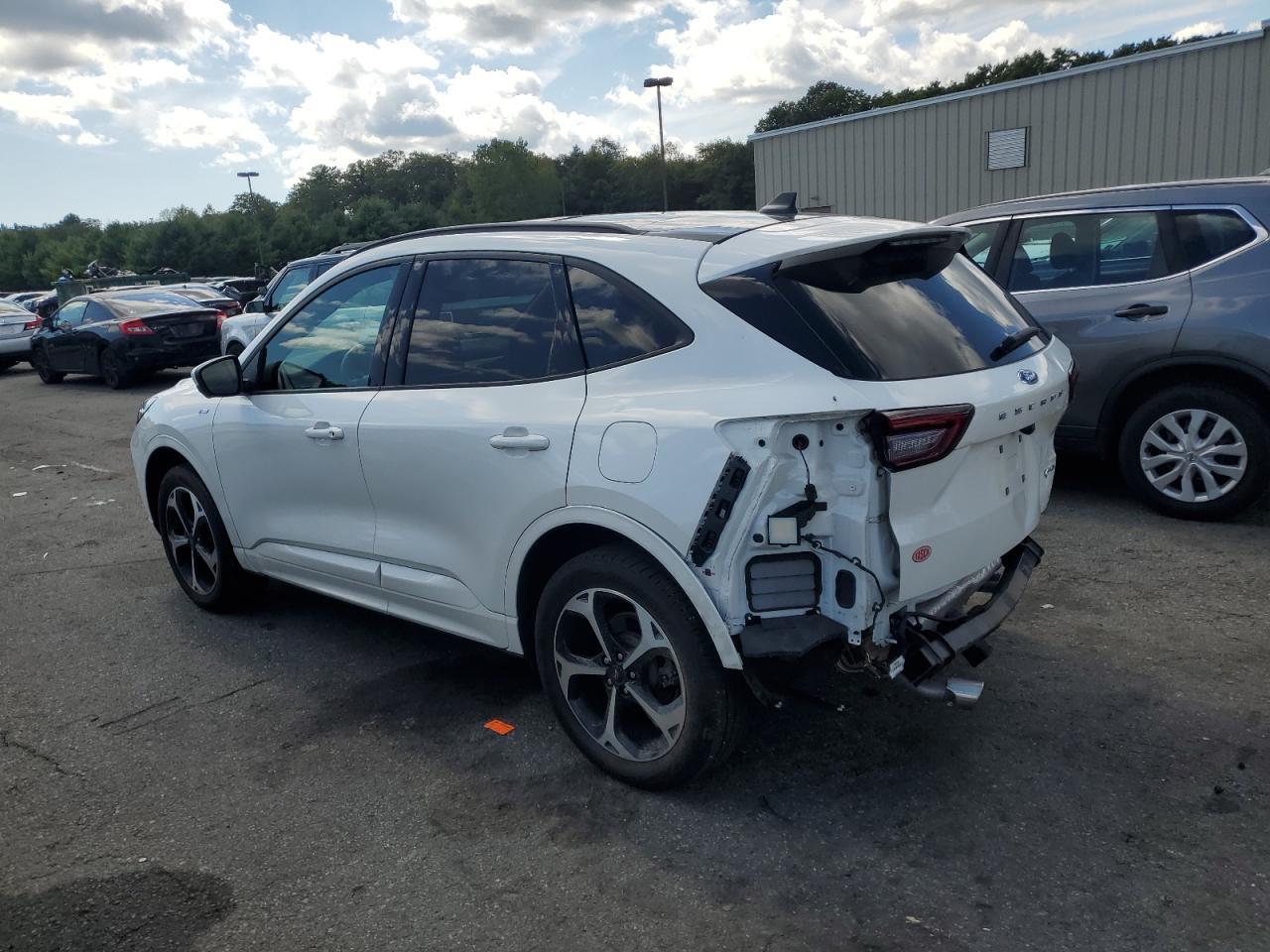 2023 Ford Escape St Line Select - Фото 2