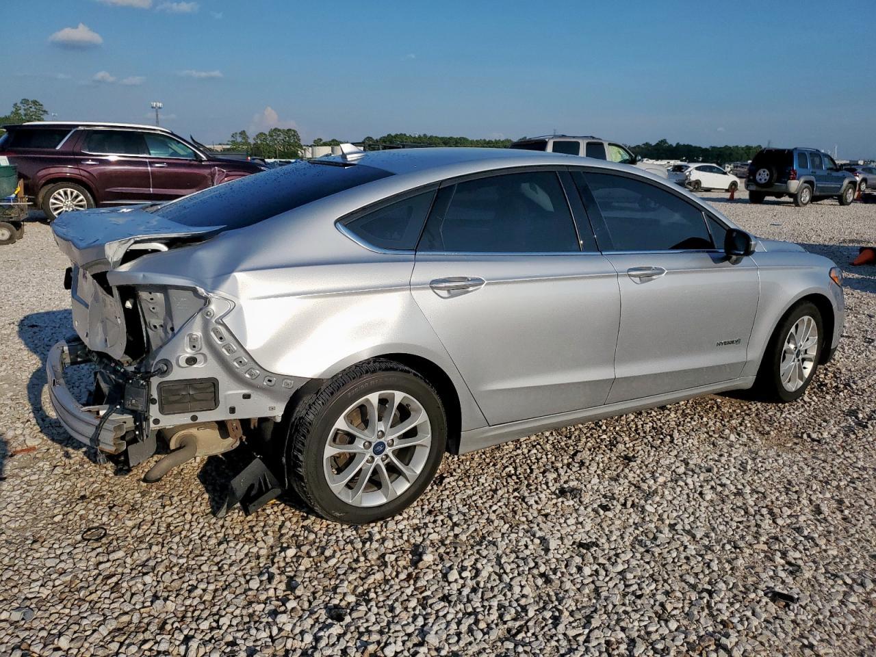 2019 Ford Fusion Se - Фото 3