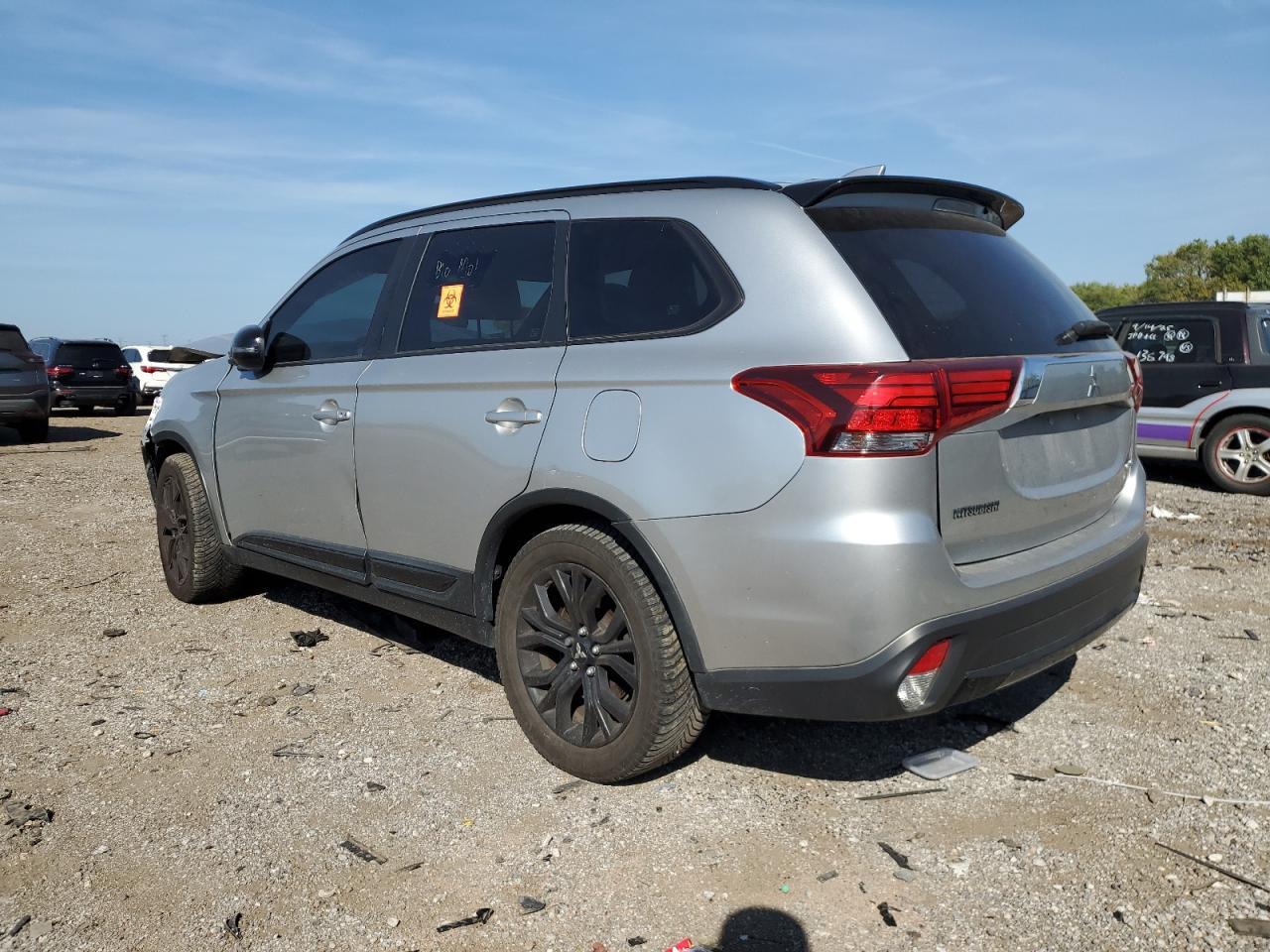2018 Mitsubishi Outlander Se - Image 2