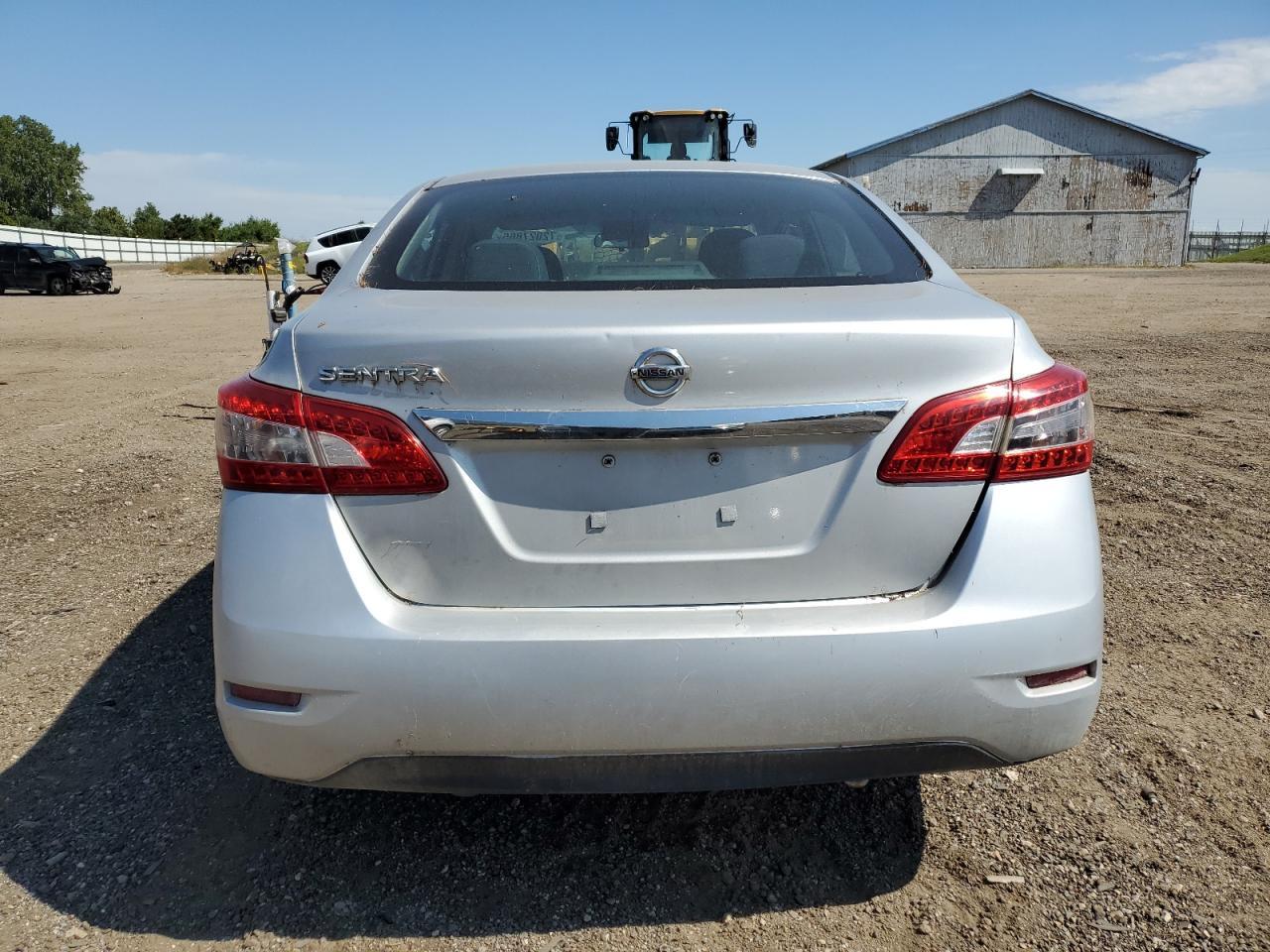 2015 Nissan Sentra S - Image 6