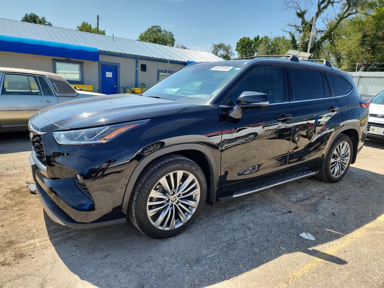 2022 Toyota Highlander Platinum