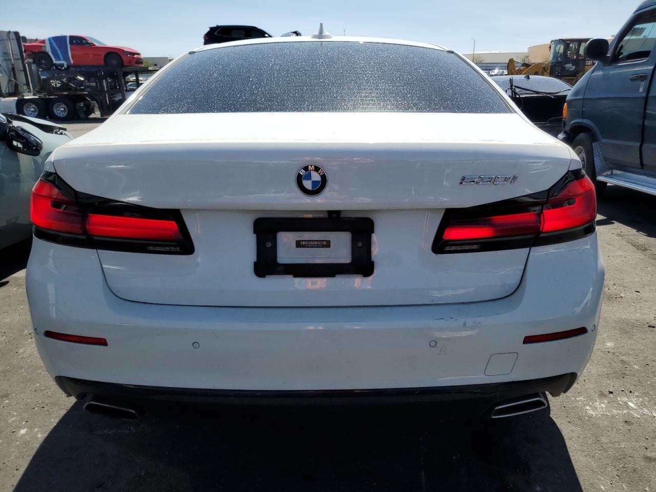 2021 BMW 530 I - Фото 6