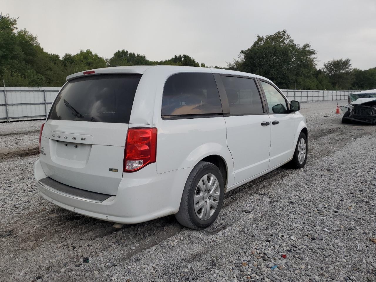 2019 Dodge Grand Caravan Se - Image 3