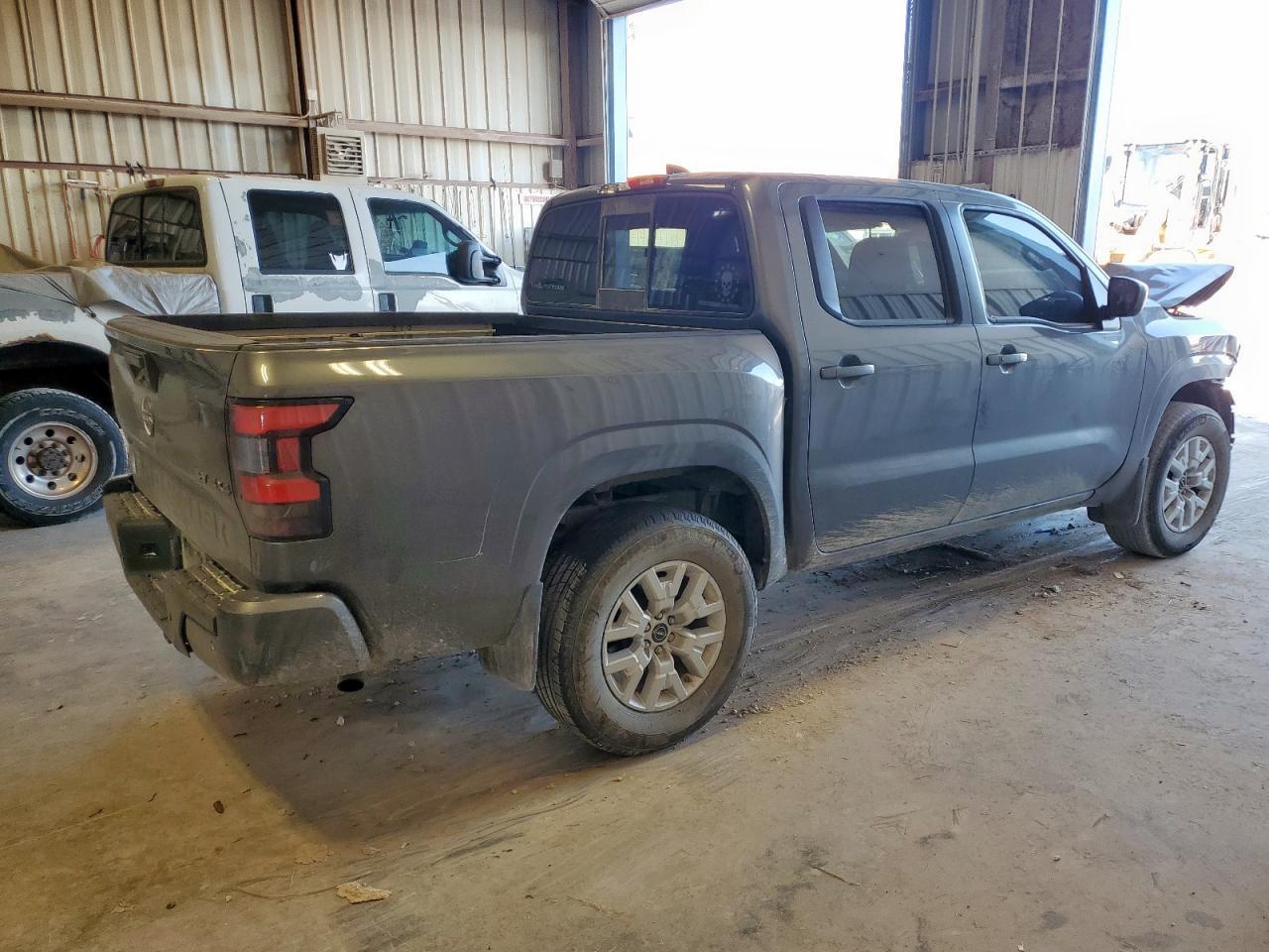 2022 Nissan Frontier S - Фото 3