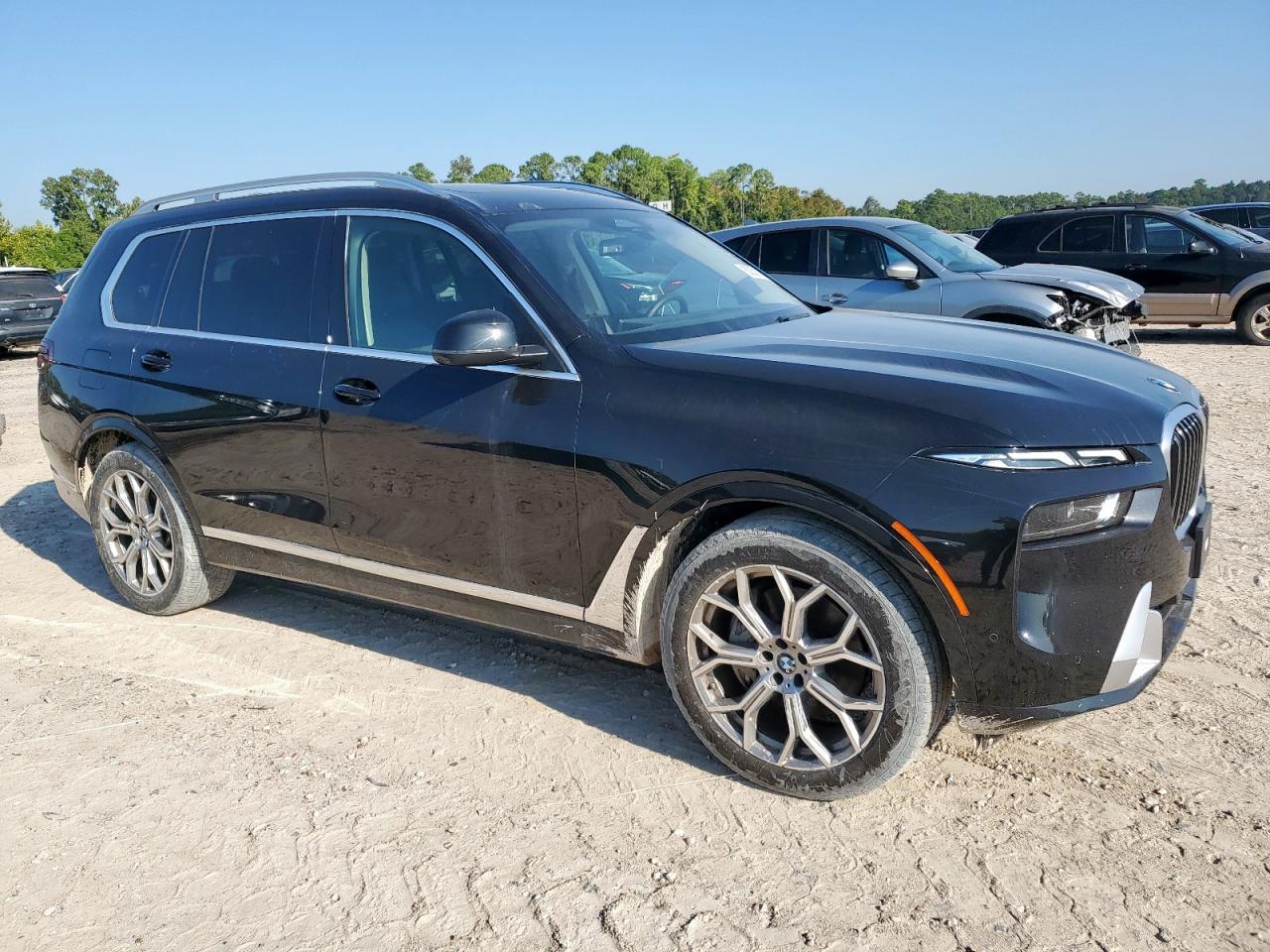 2025 BMW X7 xDrive40I - Фото 4