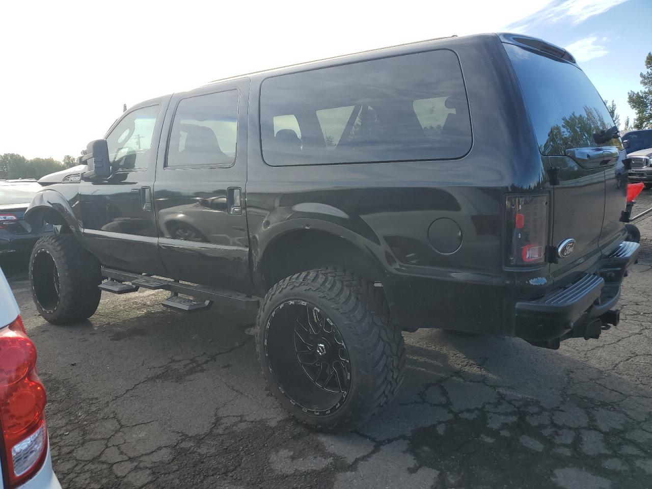 2004 Ford Excursion Xlt - Фото 2