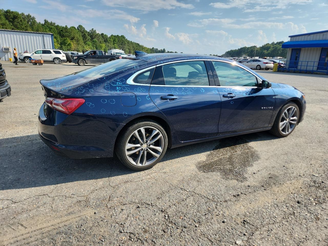 2022 Chevrolet Malibu Lt - Фото 3