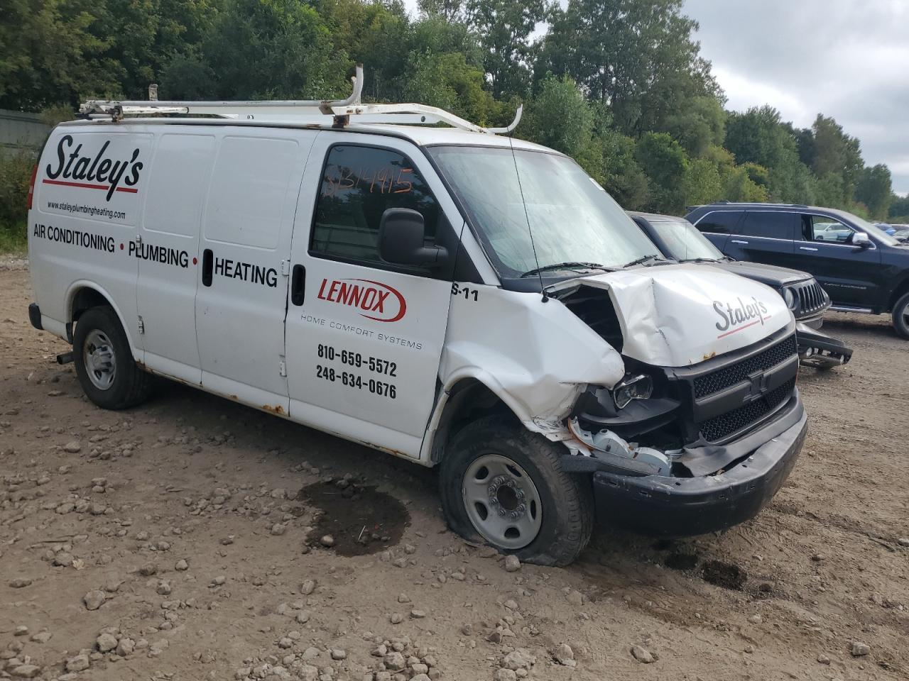 2012 Chevrolet Express G2500 - Image 4