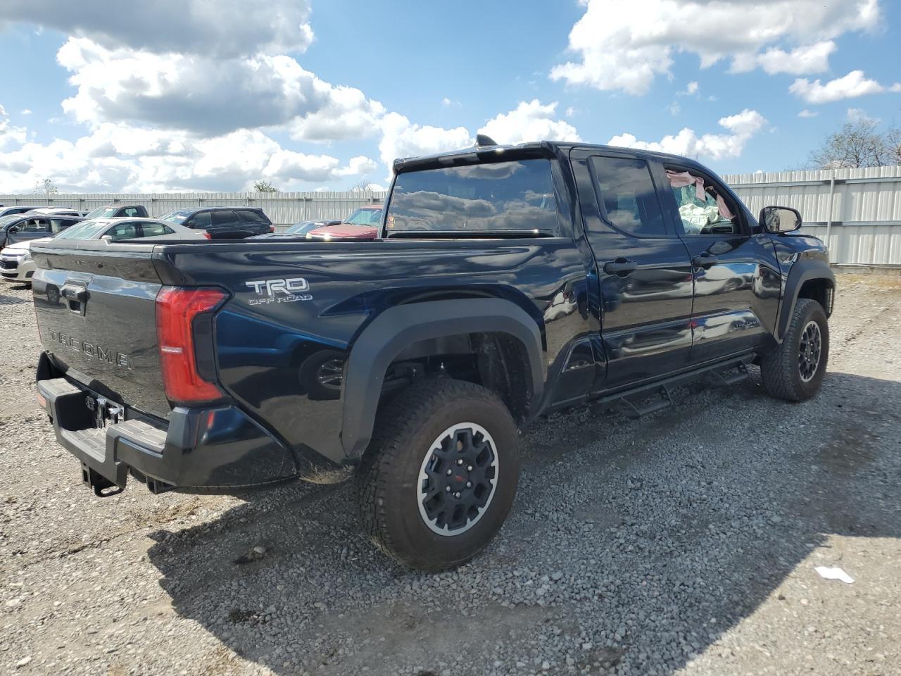 2025 Toyota Tacoma Double Cab - Фото 3