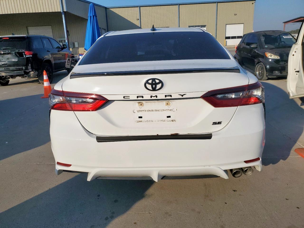 2022 Toyota Camry Se - Фото 6