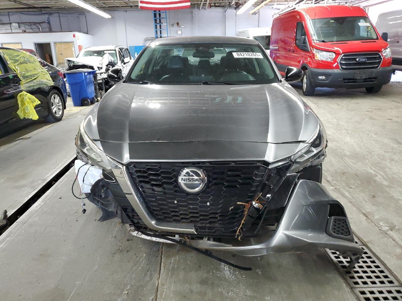 2020 Nissan Altima Sr - Image 5