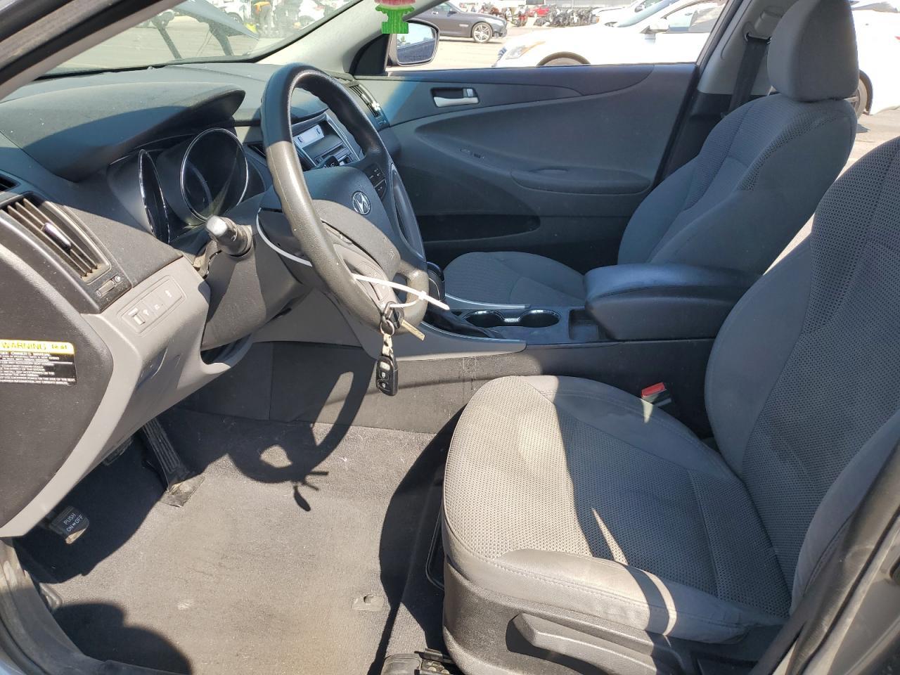2014 Hyundai Sonata Gls - Image 7