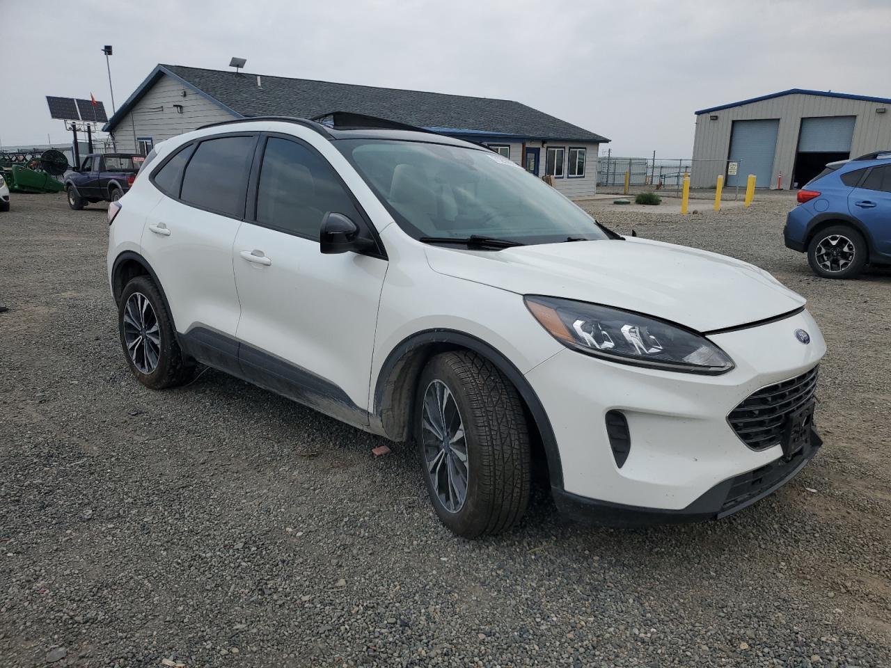 2021 Ford Escape Se - Фото 4