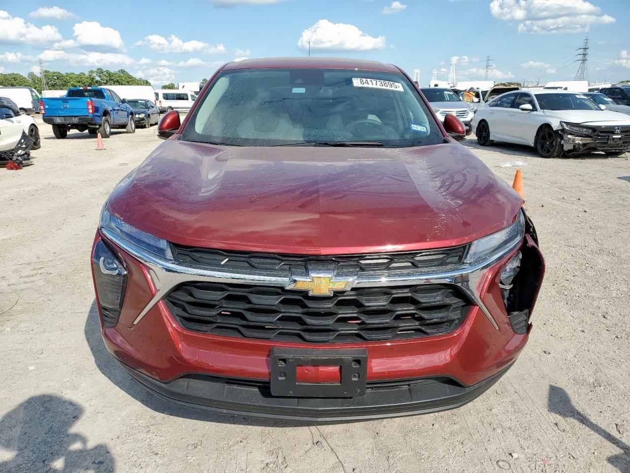 2024 Chevrolet Trax Ls - Фото 5