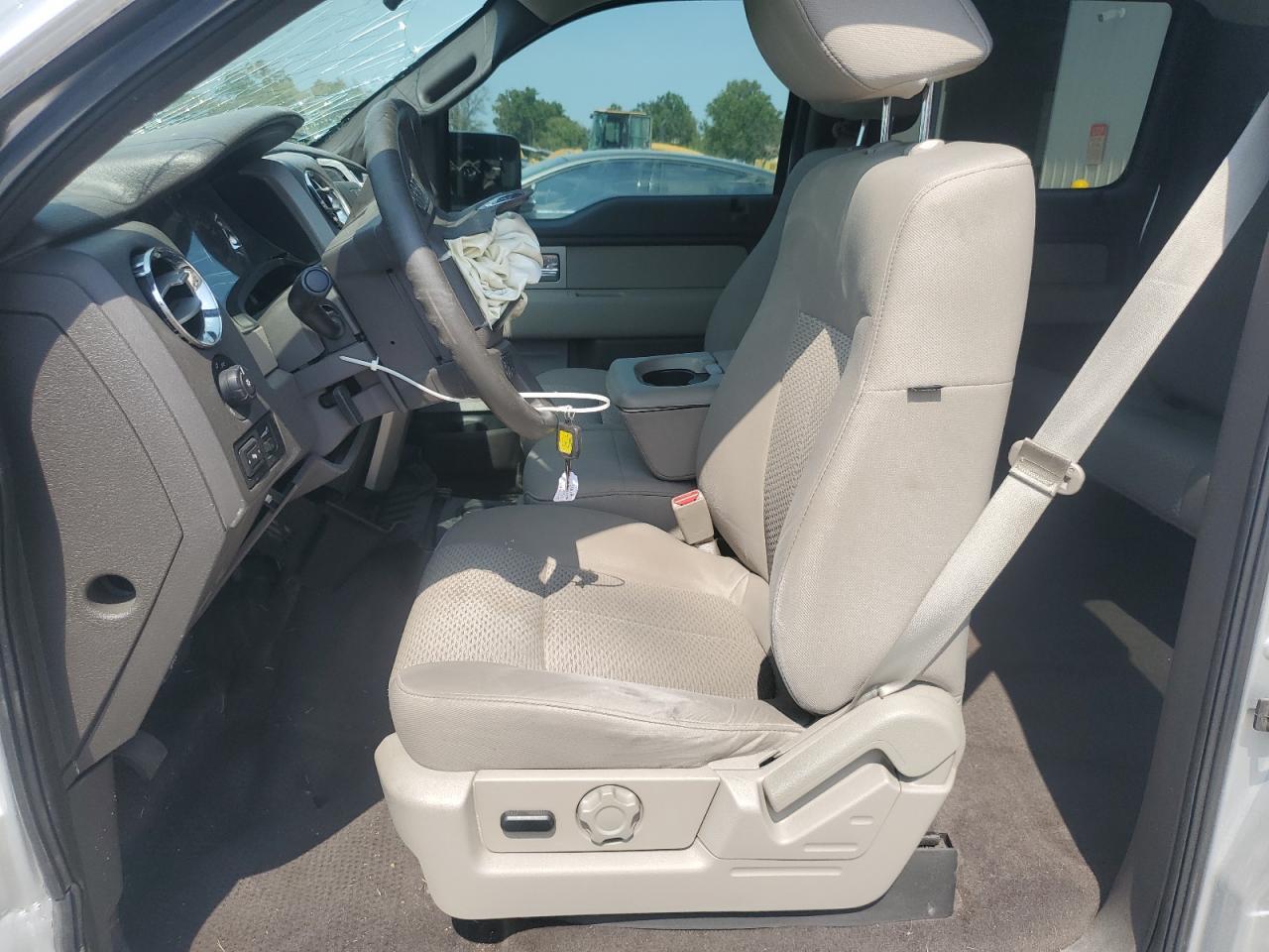 2010 Ford F150 Supercrew - Image 7