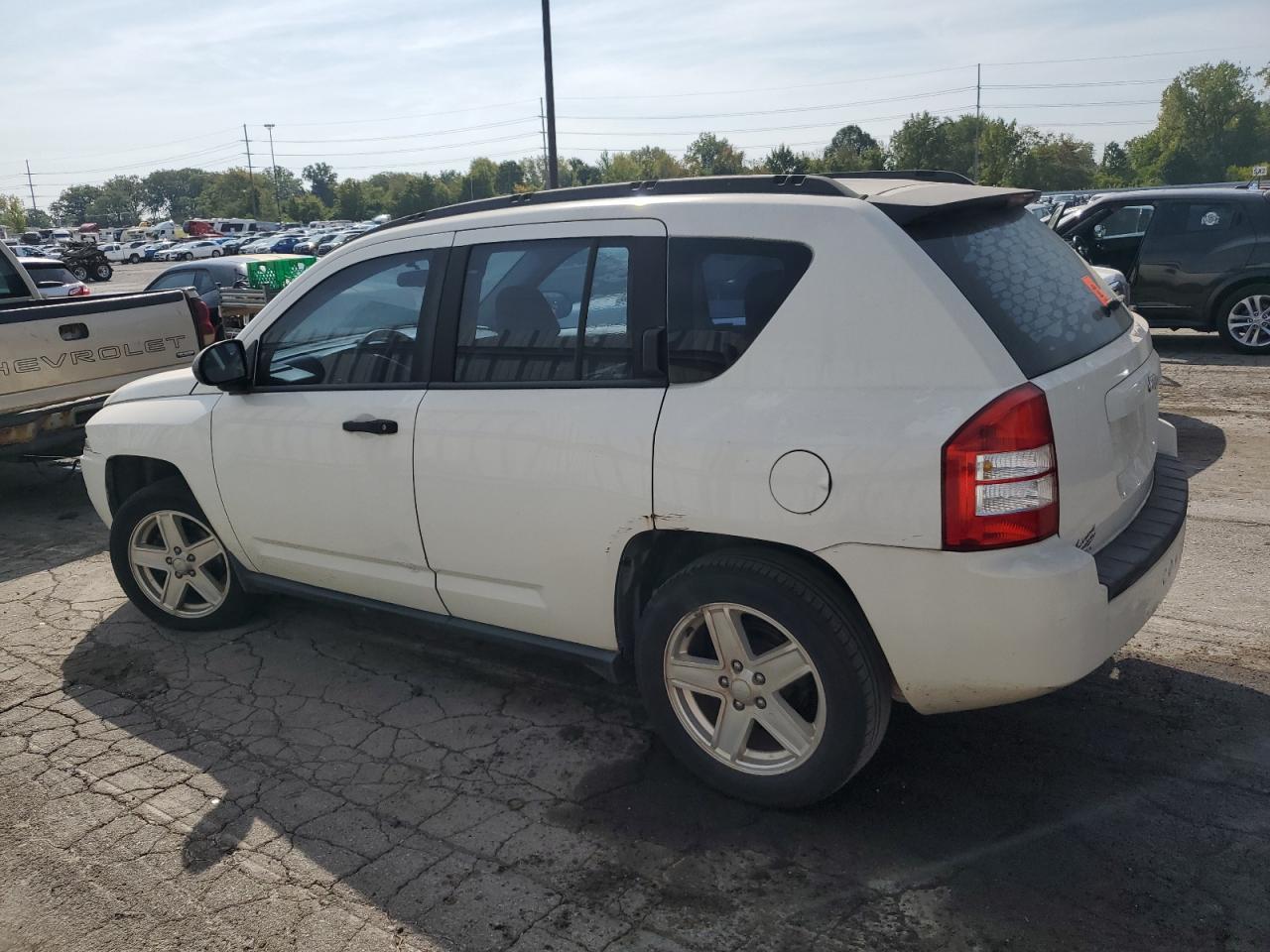 2007 Jeep Compass - Image 2