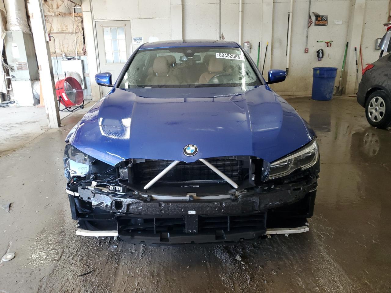 2019 BMW 330I - Фото 5