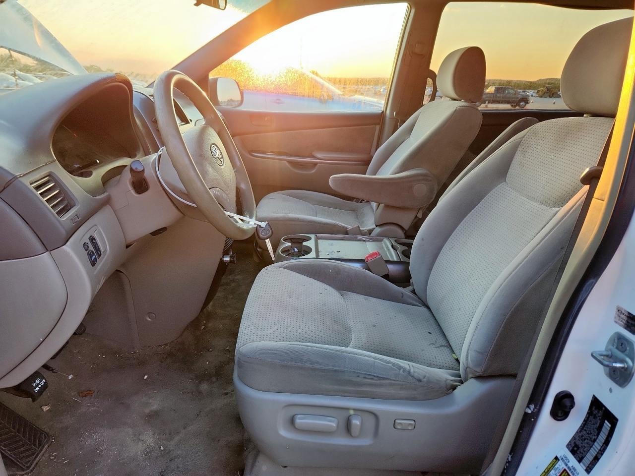 2008 Toyota Sienna Ce - Фото 7