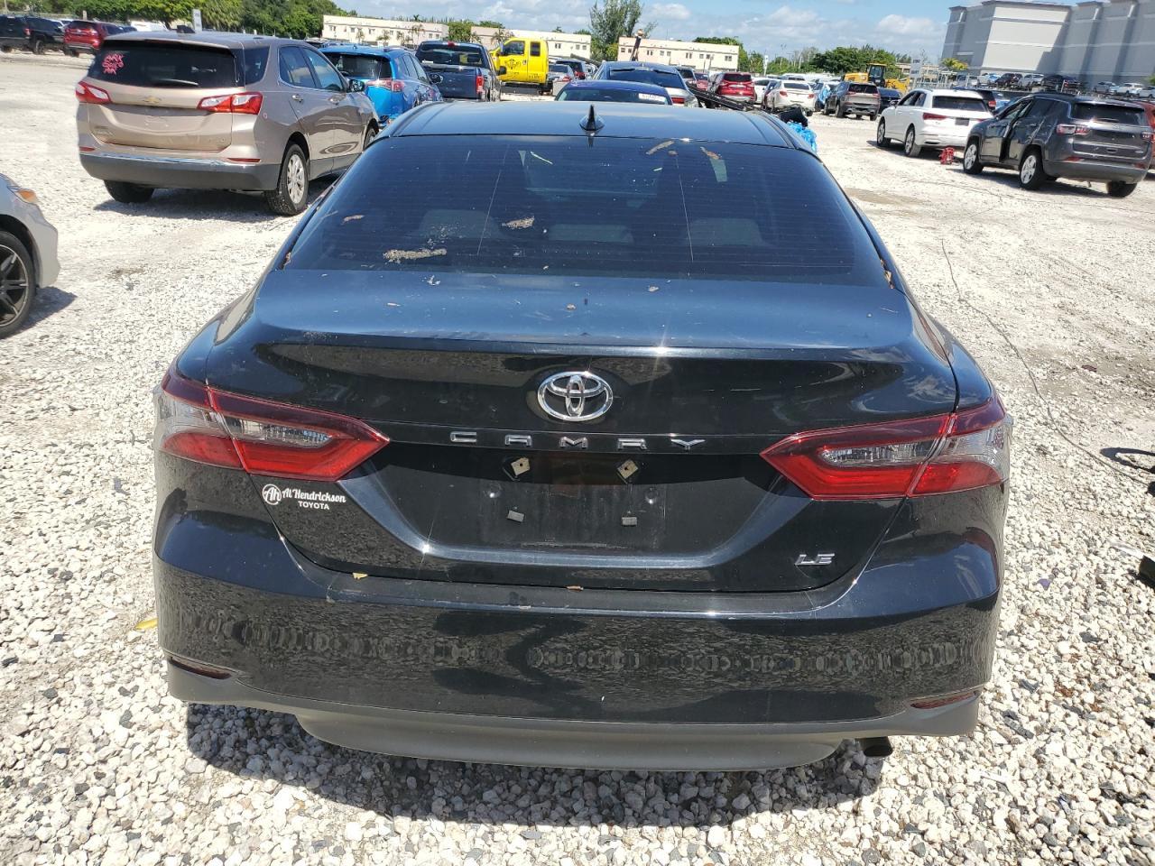 2023 Toyota Camry Le - Фото 6