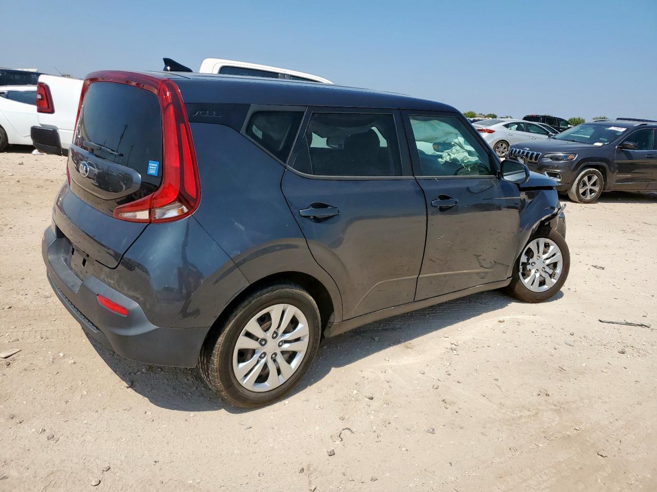 2020 Kia Soul Lx - Фото 3