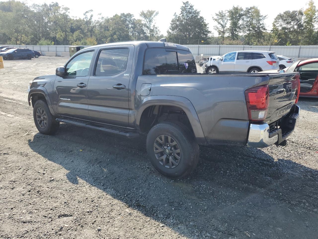 2020 Toyota Tacoma Double Cab - Image 2