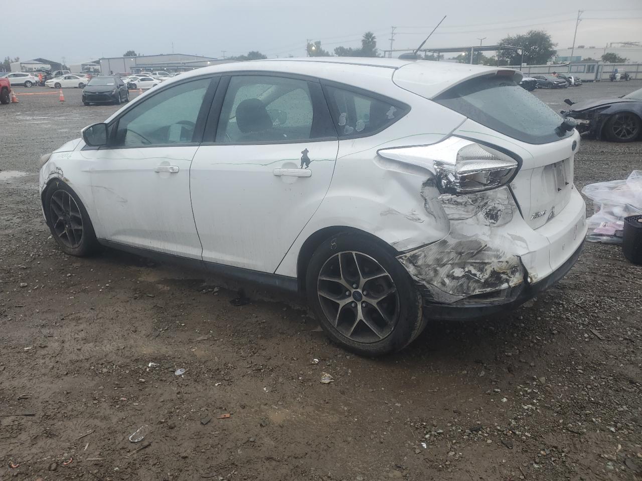 2017 Ford Focus Sel - Image 2
