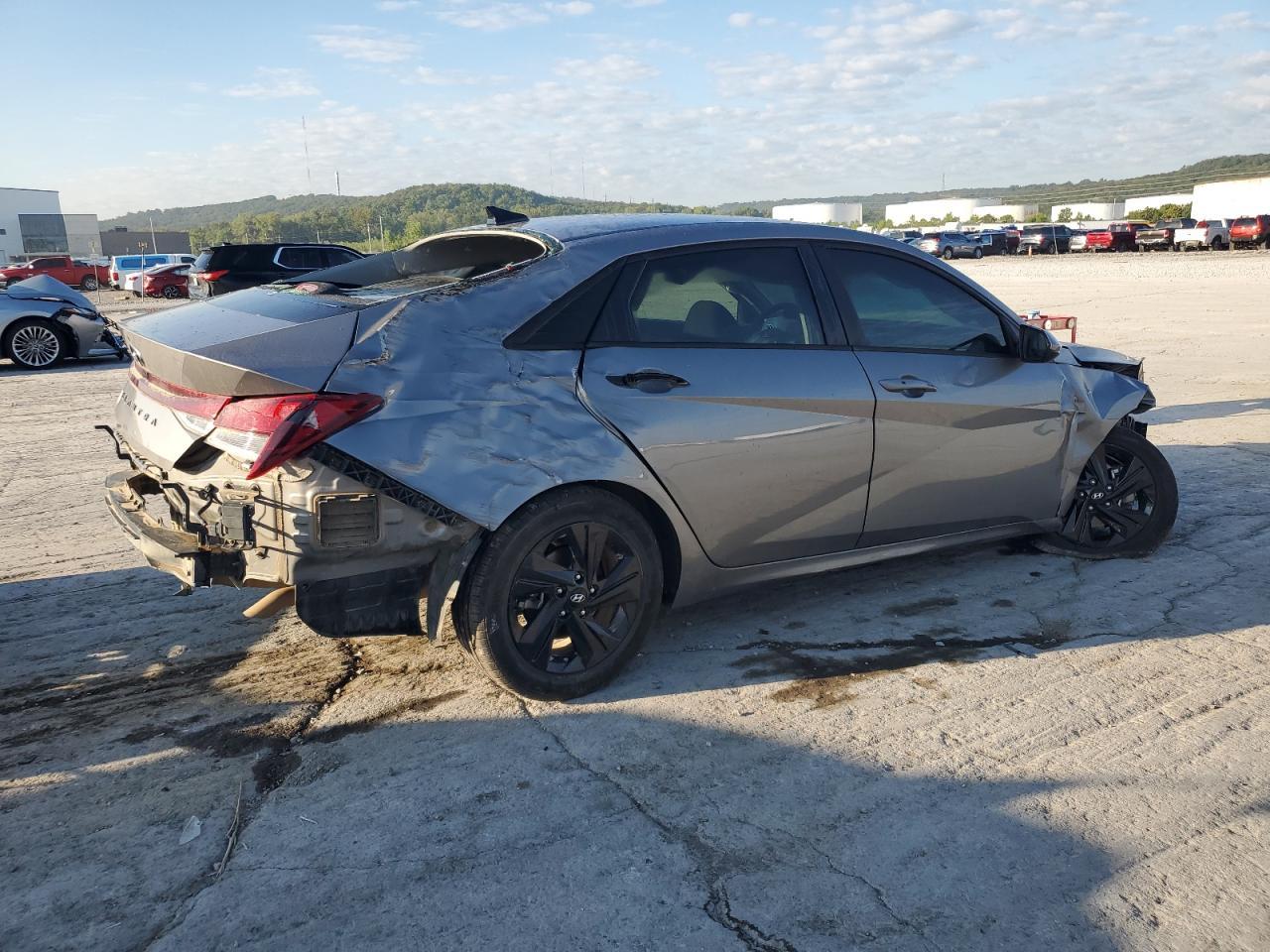 2021 Hyundai Elantra Sel - Фото 3