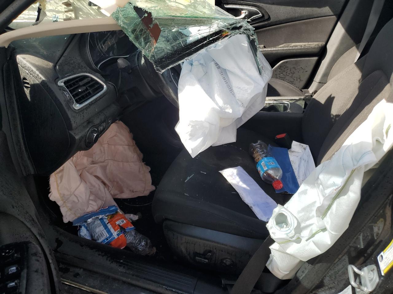 2016 Chrysler 200 Limited - Фото 7