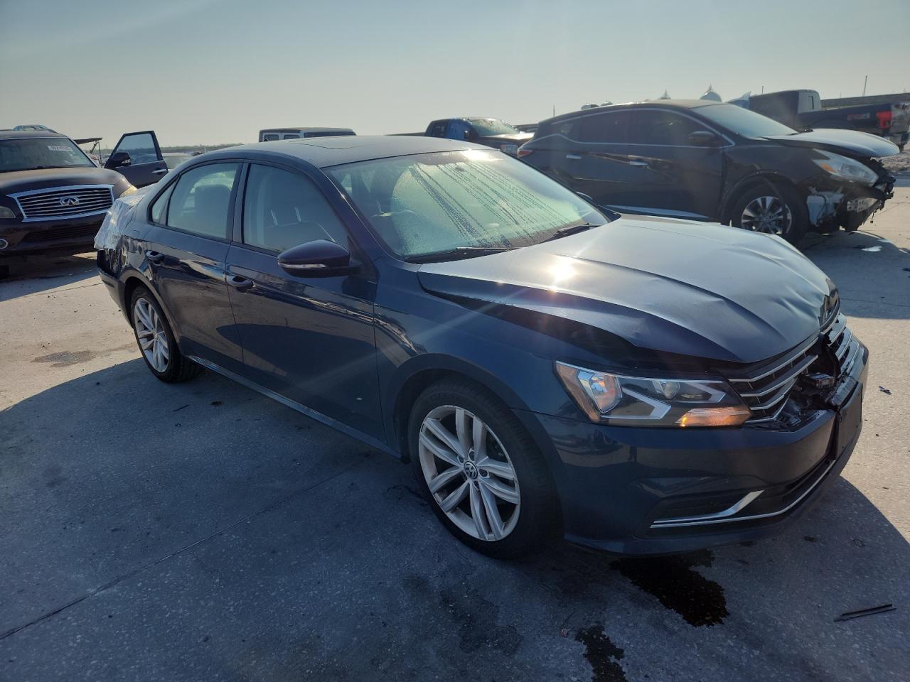 2019 Volkswagen Passat Wolfsburg - Image 4