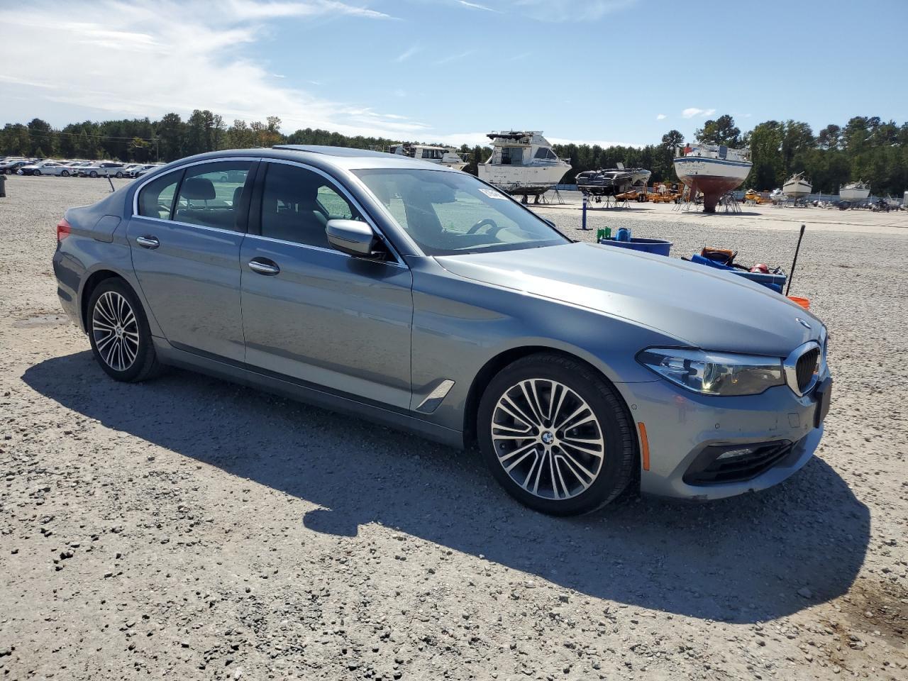2017 BMW 530 Xi - Фото 4