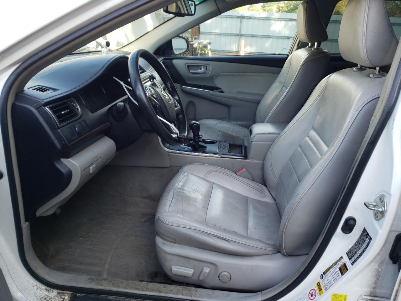 2016 Toyota Camry Le - Фото 7