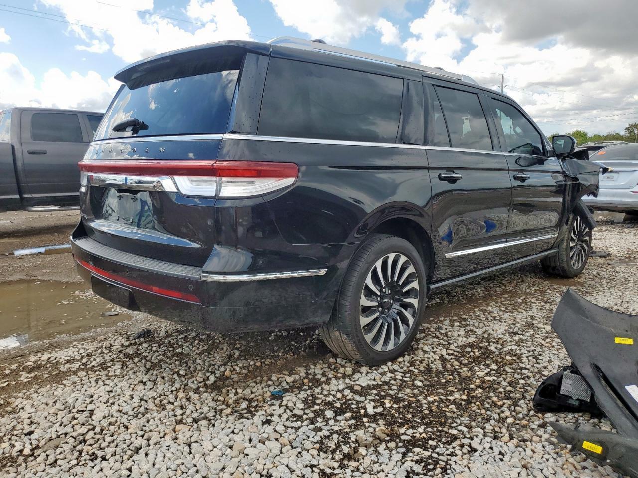 2023 Lincoln Navigator L Black Label - Фото 3