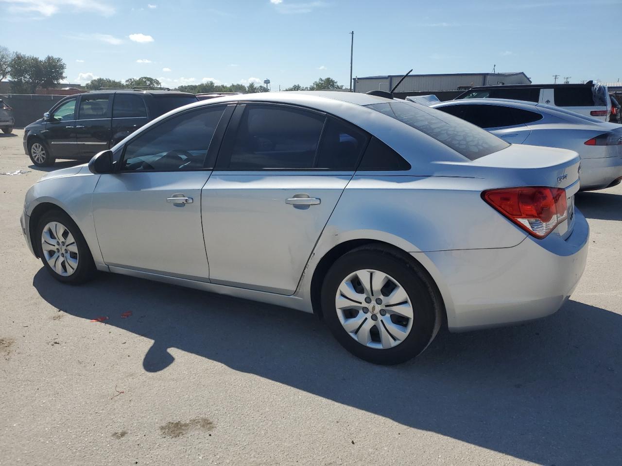 2016 Chevrolet Cruze Limited Ls - Image 2