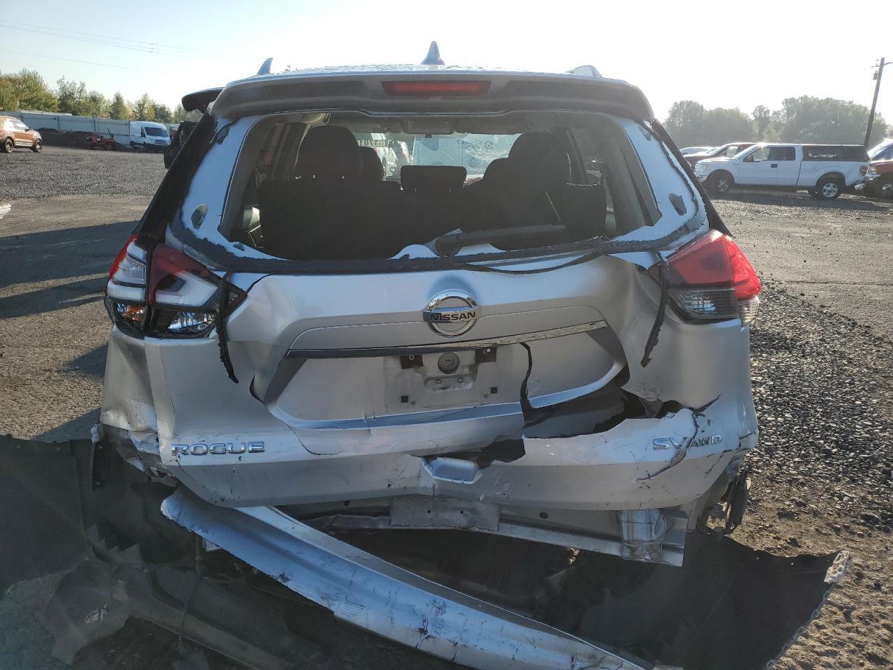 2017 Nissan Rogue S - Фото 6
