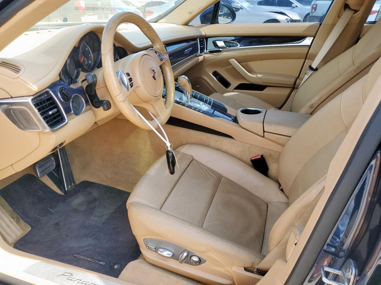 2013 Porsche Panamera 2 - Image 7