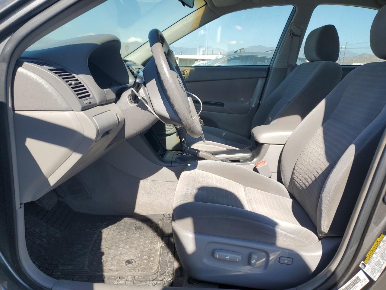 2005 Toyota Camry Le - Image 7