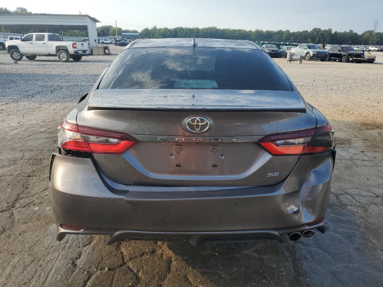 2021 Toyota Camry Se - Image 6