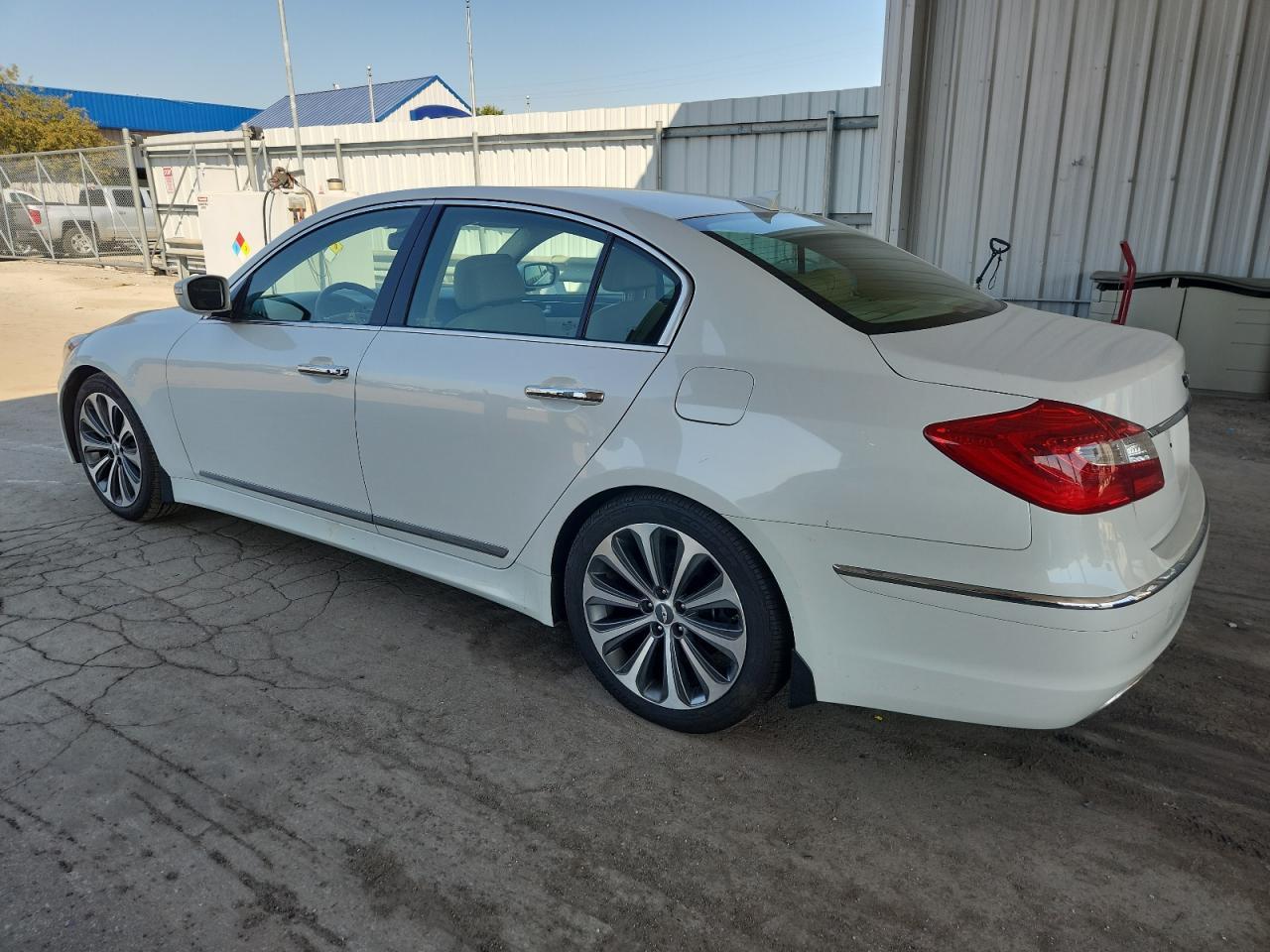 2013 Hyundai Genesis 5.0L - Фото 2