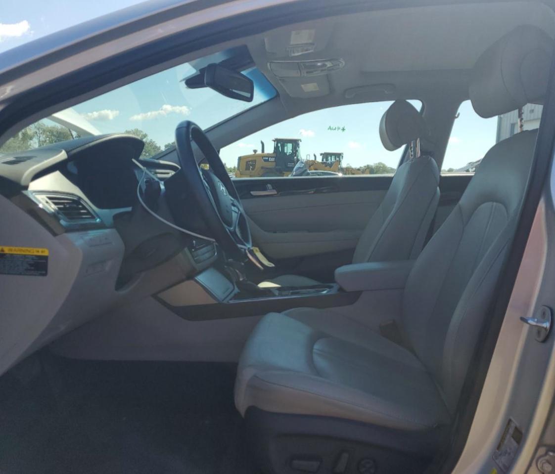 2016 Hyundai Sonata Sport - Image 7