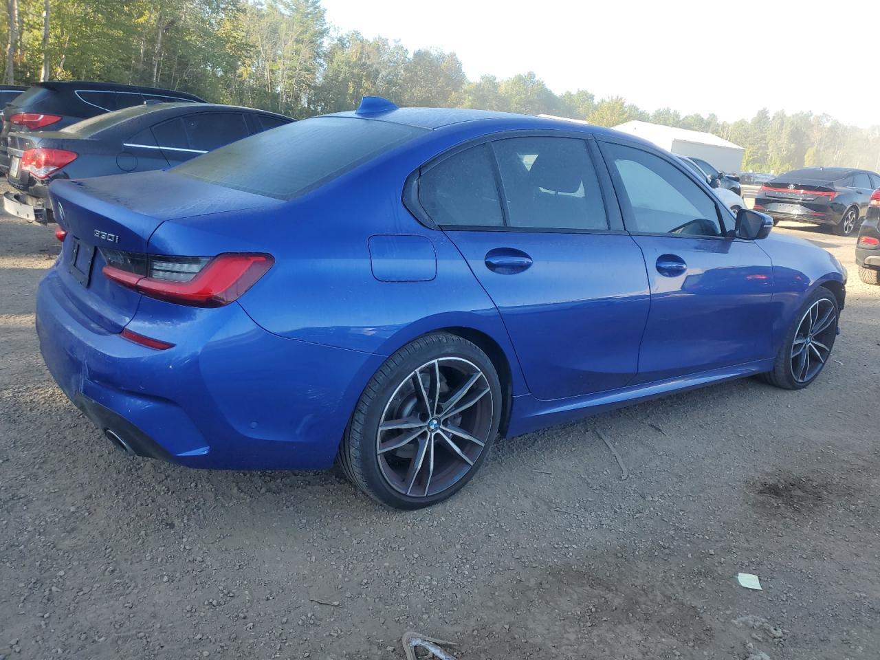 2019 BMW 330Xi - Image 3