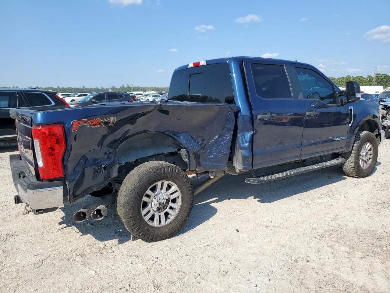 2019 Ford F250 Super Duty - Фото 3