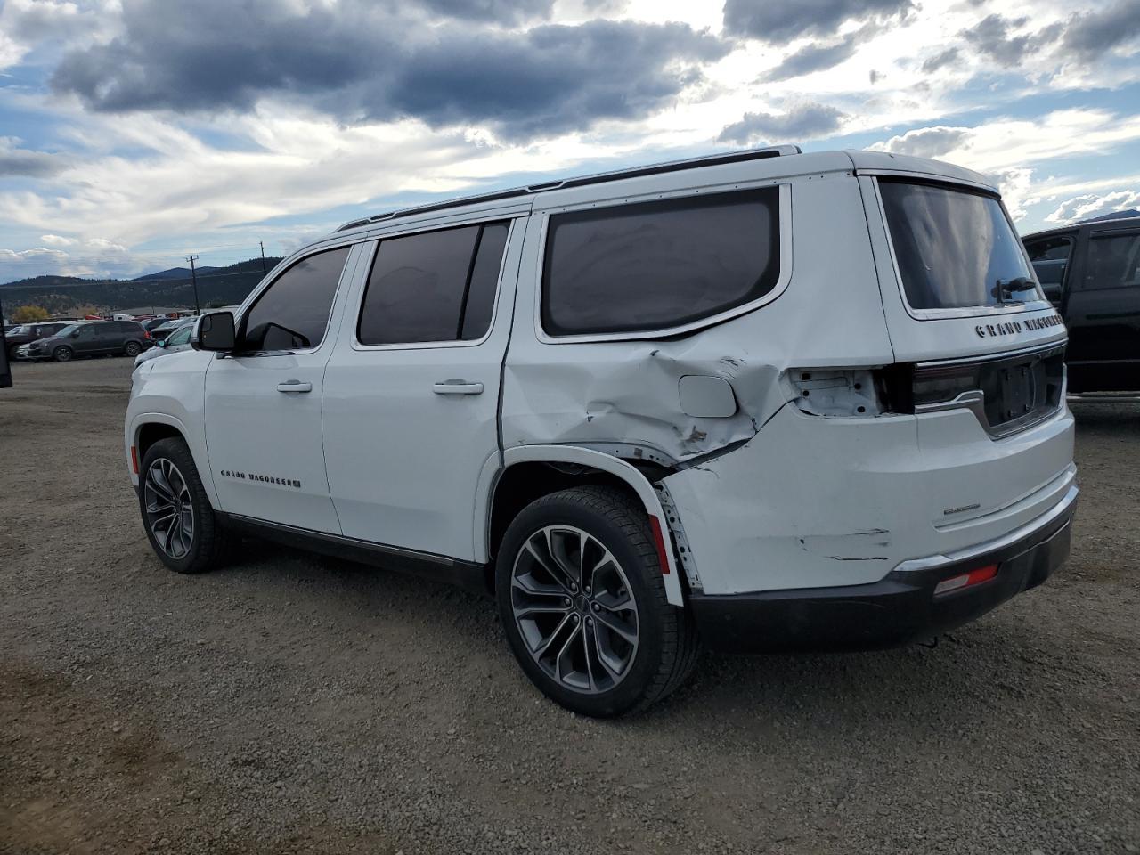 2022 Jeep Grand Wagoneer Series Iii - Image 2