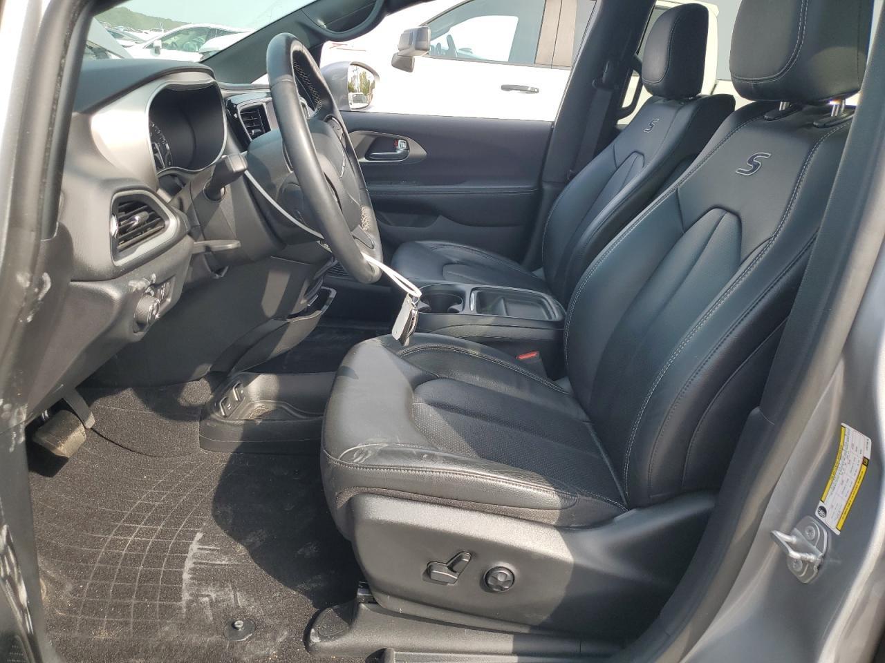 2020 Chrysler Pacifica Touring L - Image 7