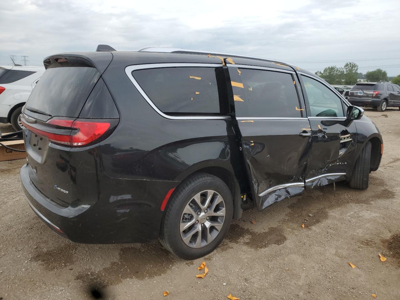 2023 Chrysler Pacifica Hybrid Pinnacle - Фото 3