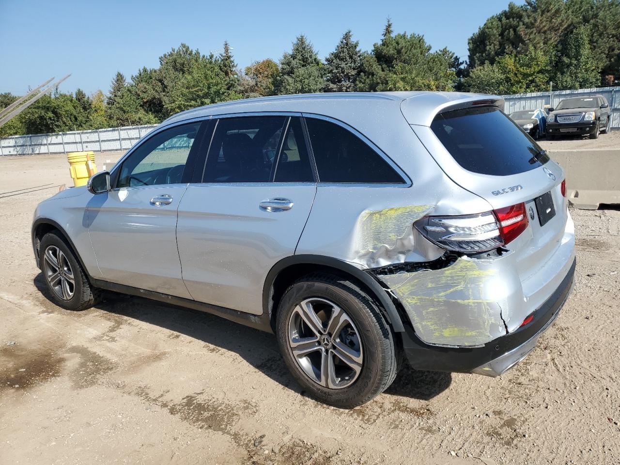 2018 Mercedes-Benz Glc 300 4Matic - Image 2